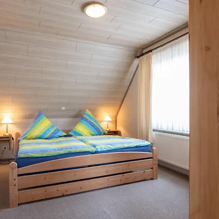 Engelmann, 35107 * Holtland