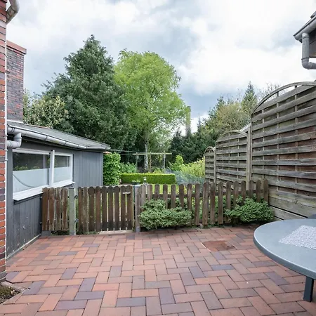 Engelmann, 35107 * Holtland