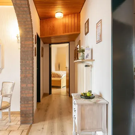 Engelmann, 35107 * Holtland